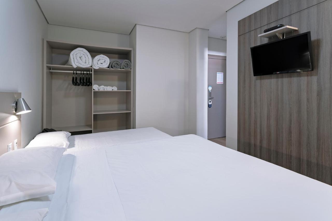 Hotel Valerim Itajai / Navegantes Ngoại thất bức ảnh