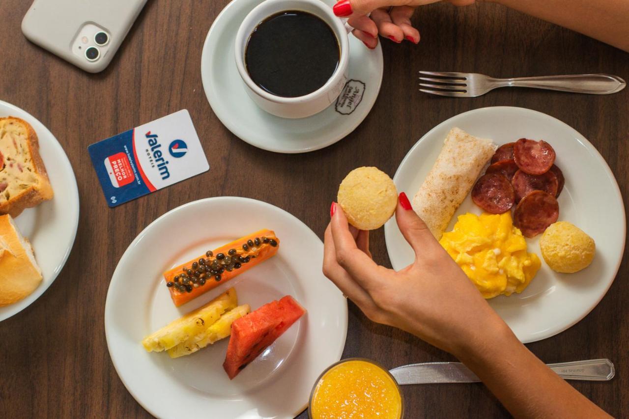 Hotel Valerim Itajai / Navegantes Ngoại thất bức ảnh