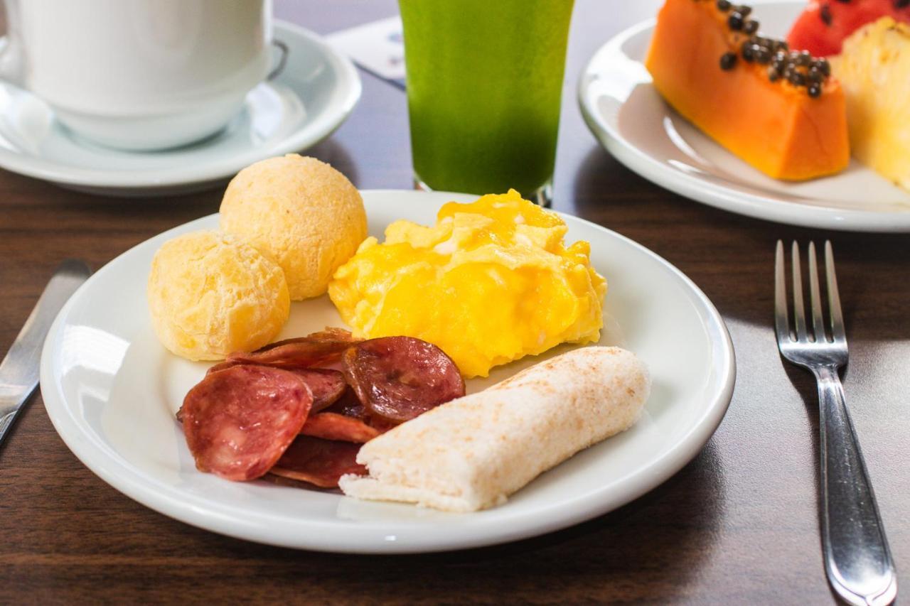 Hotel Valerim Itajai / Navegantes Ngoại thất bức ảnh
