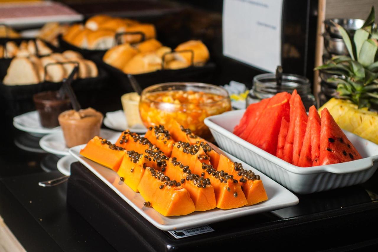 Hotel Valerim Itajai / Navegantes Ngoại thất bức ảnh
