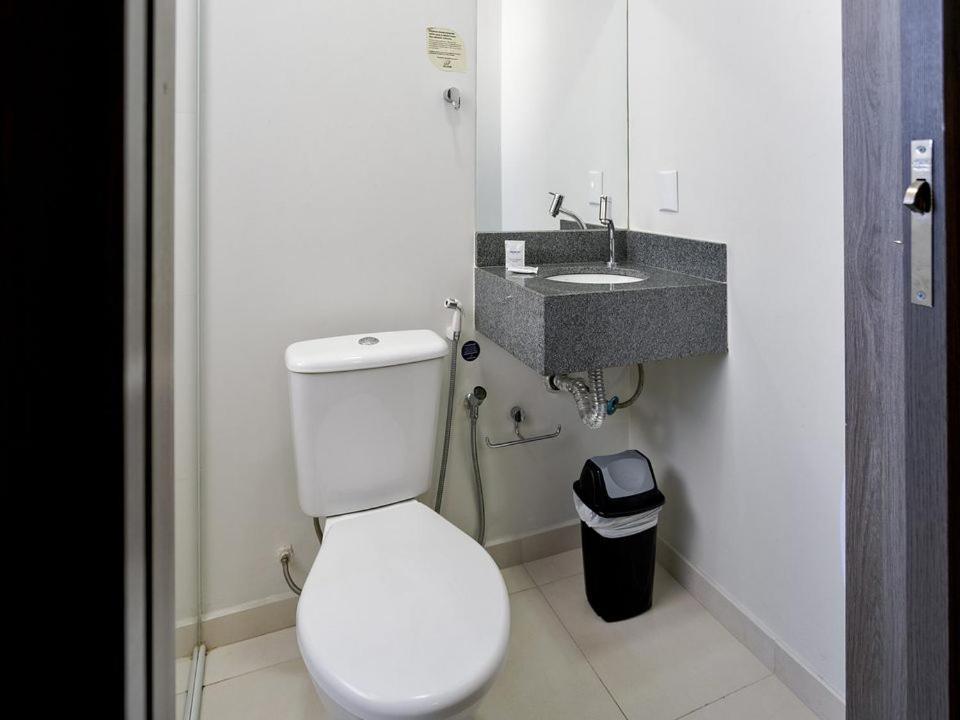 Hotel Valerim Itajai / Navegantes Ngoại thất bức ảnh