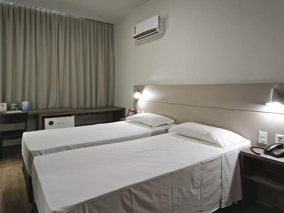 Hotel Valerim Itajai / Navegantes Ngoại thất bức ảnh