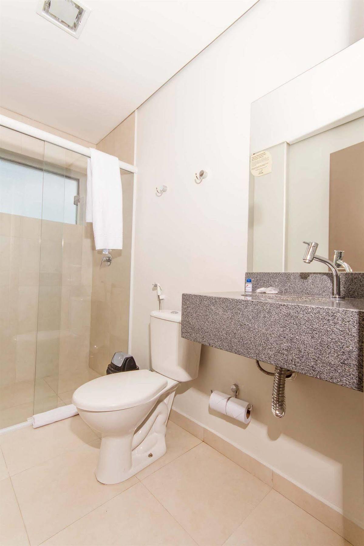 Hotel Valerim Itajai / Navegantes Ngoại thất bức ảnh