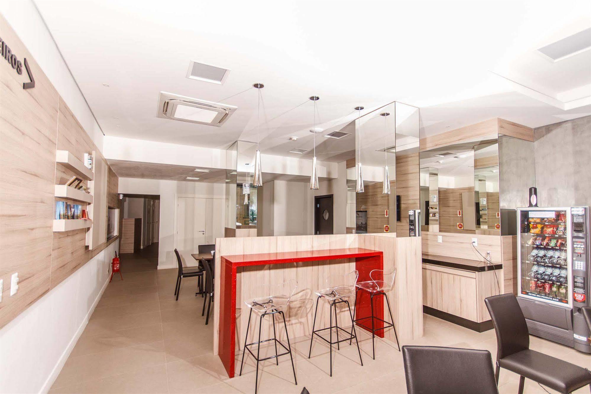 Hotel Valerim Itajai / Navegantes Ngoại thất bức ảnh