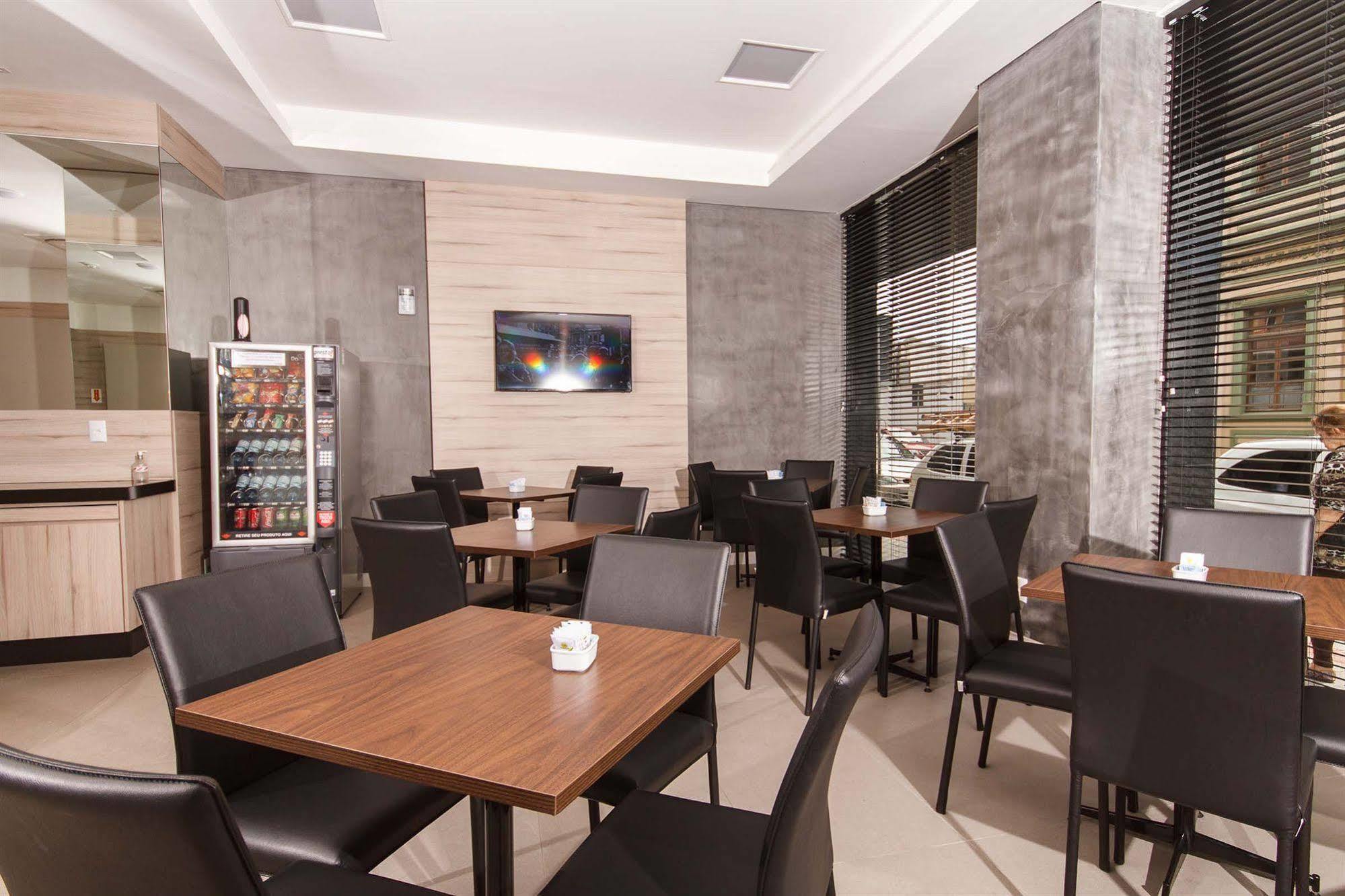 Hotel Valerim Itajai / Navegantes Ngoại thất bức ảnh